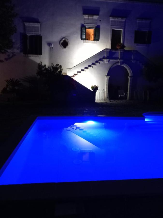 Masseria Incantamento Suite Bouganville Latiano Bagian luar foto