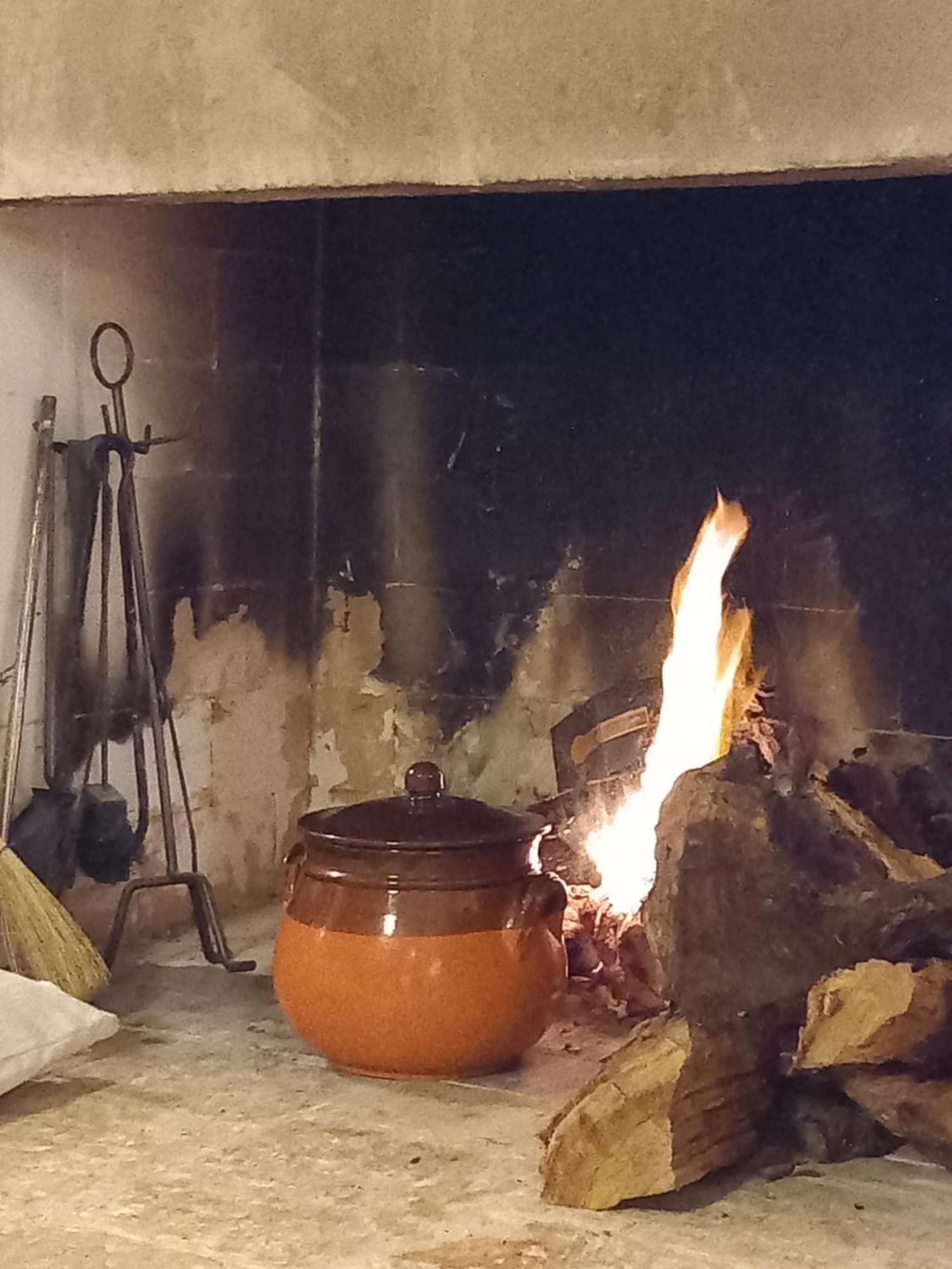 Masseria Incantamento Suite Bouganville Latiano Bagian luar foto
