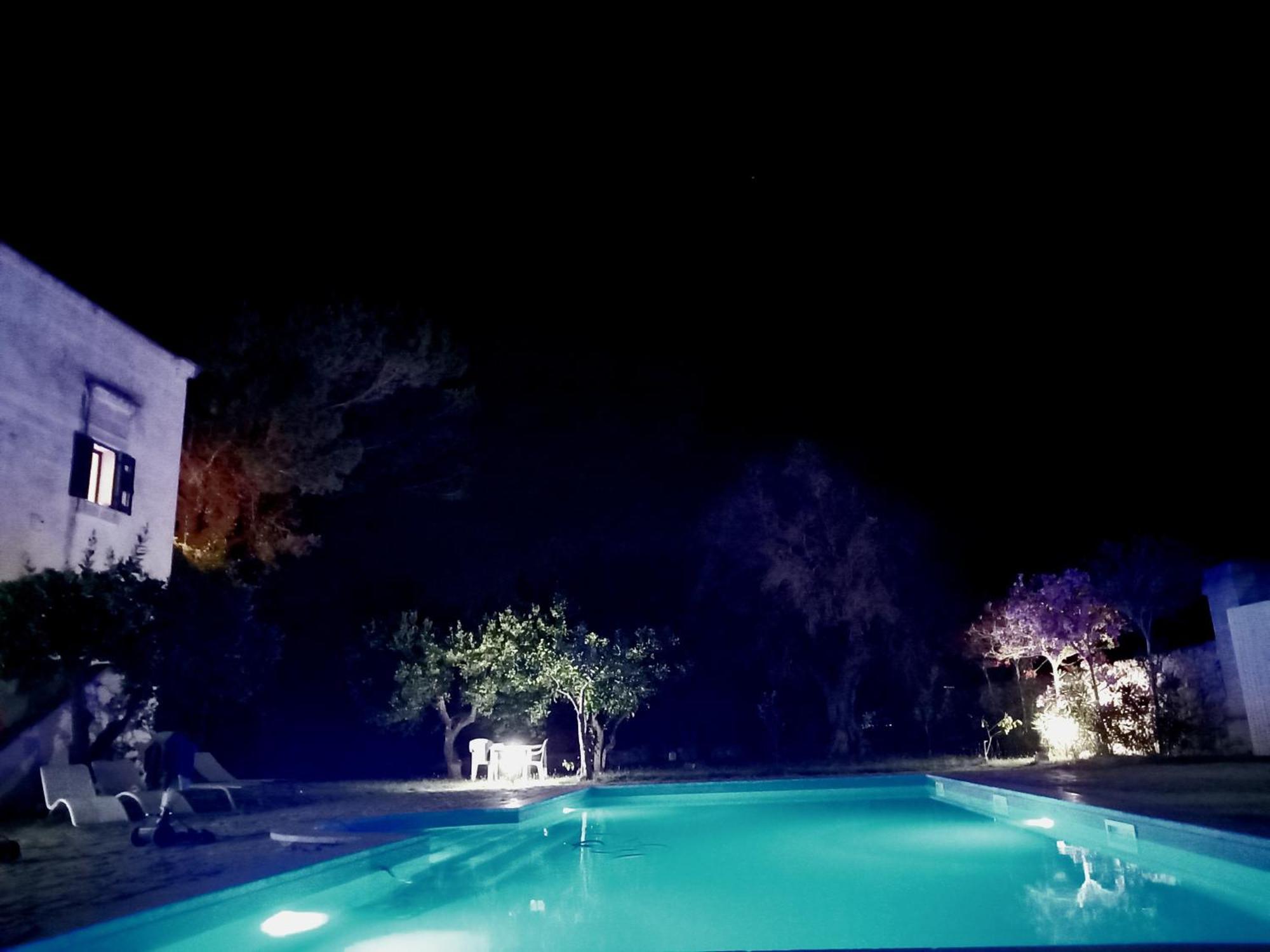 Masseria Incantamento Suite Bouganville Latiano Bagian luar foto