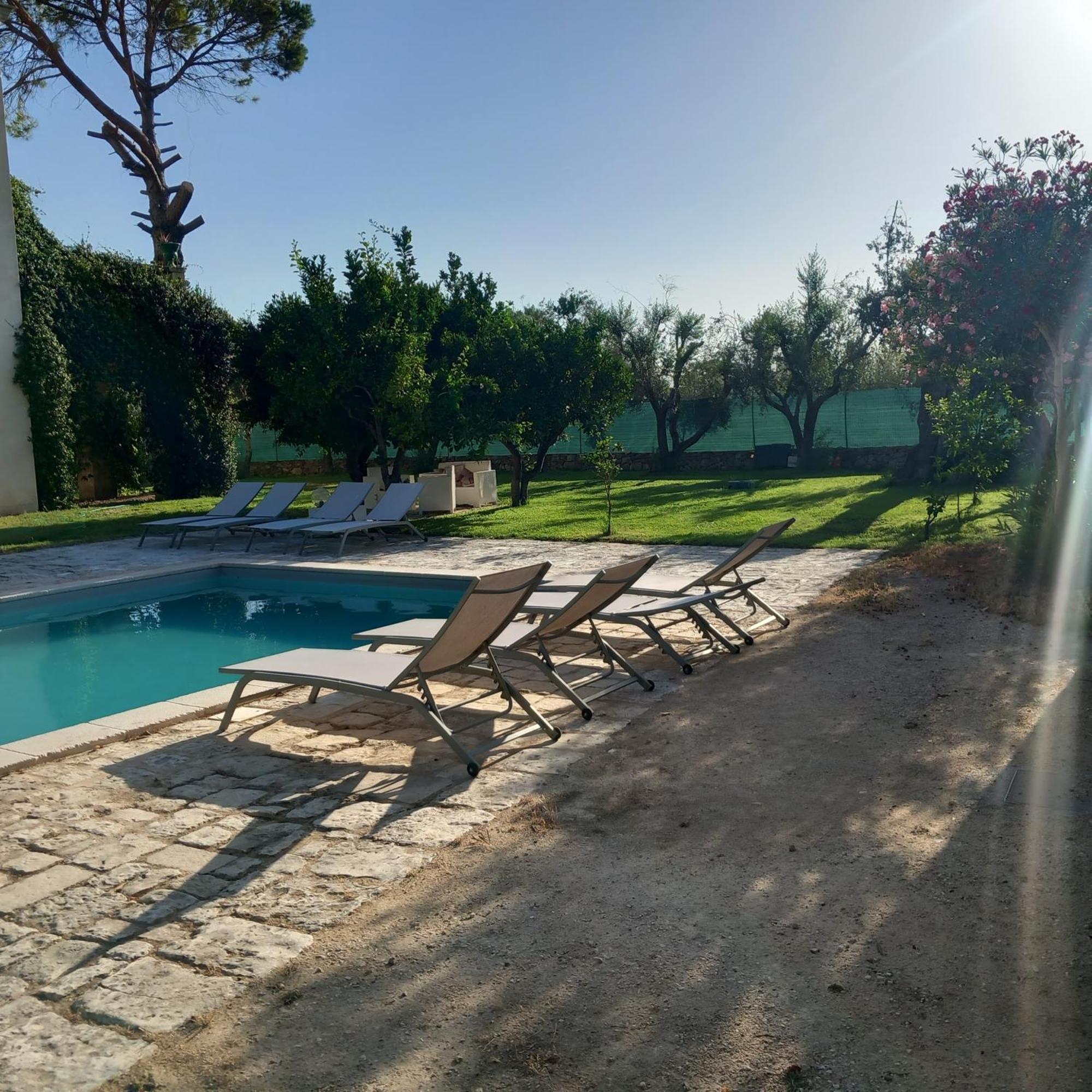 Masseria Incantamento Suite Bouganville Latiano Bagian luar foto